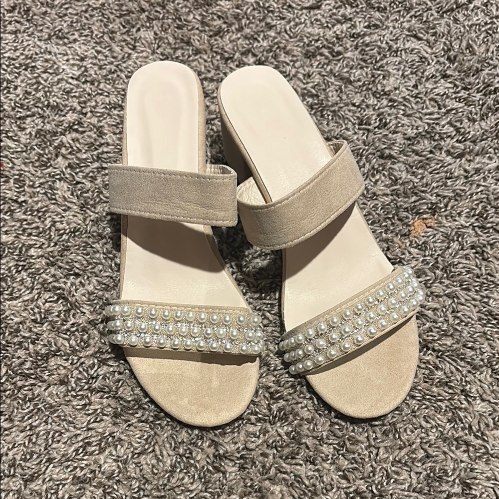 Elegant Pearl-Embellished Beige Sandals